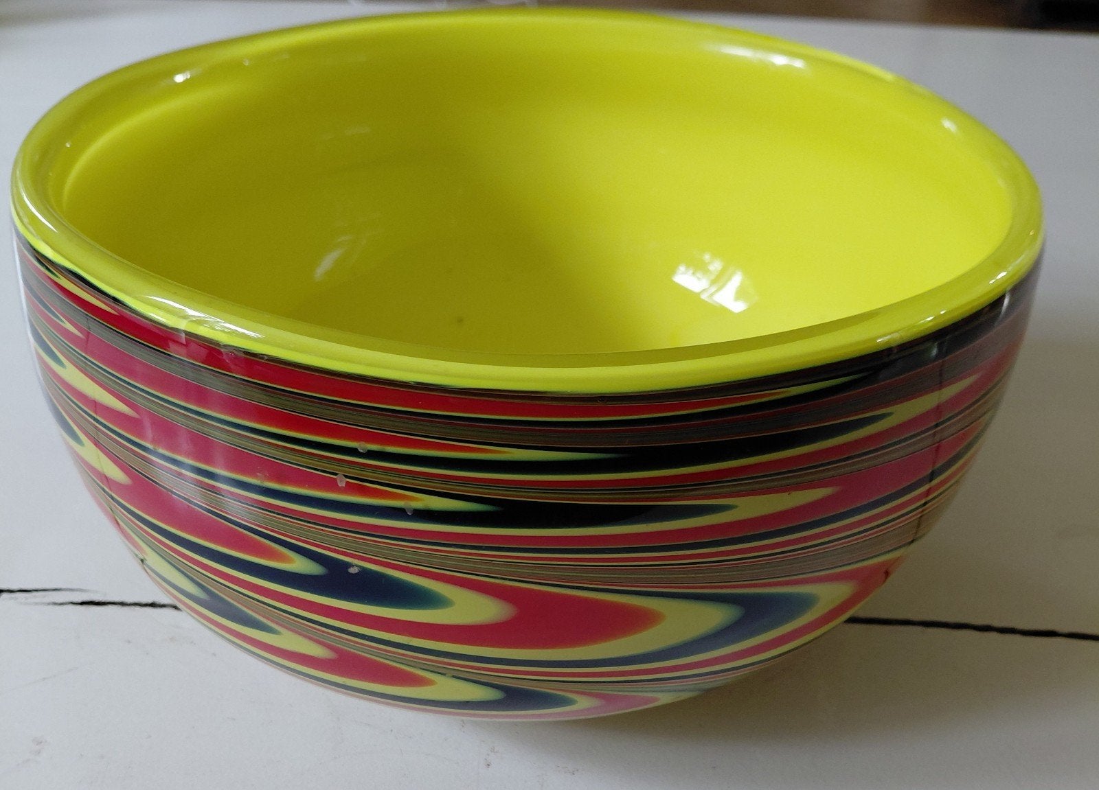 Murano glazen schaal, geel met kleurrijke swirl, Antiek en Kunst, Antiek | Glas en Kristal, Ophalen of Verzenden