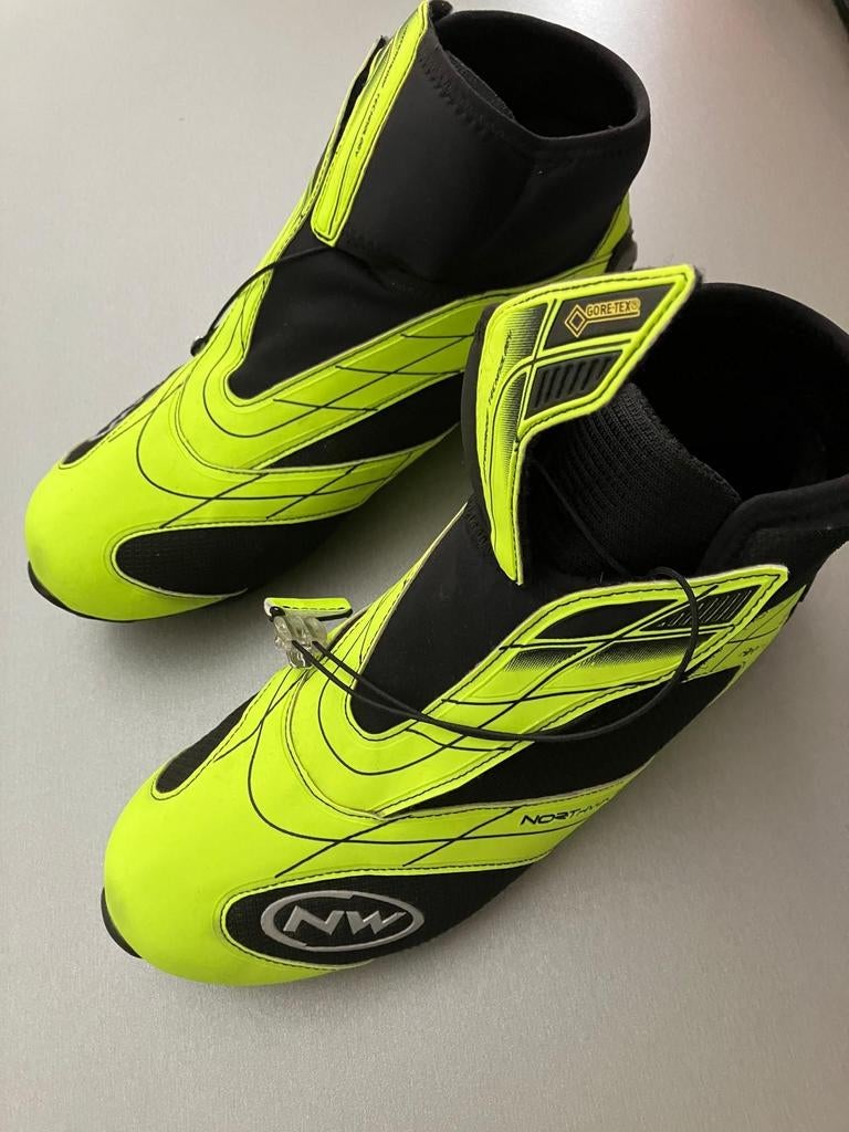 Fietsschoenen / wielerschoenen northwave artic maat 46, Ophalen of Verzenden