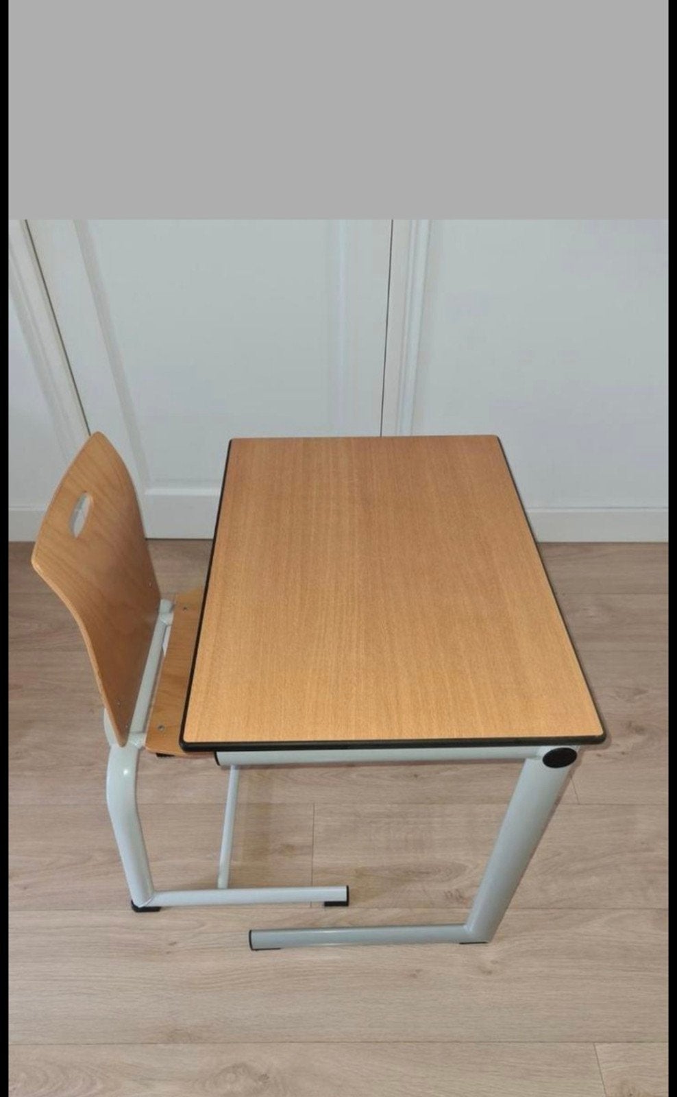 Kinderbureau met stoel Ahrand, Ophalen, Zo goed als nieuw, Tafel(s) en Stoel(en)