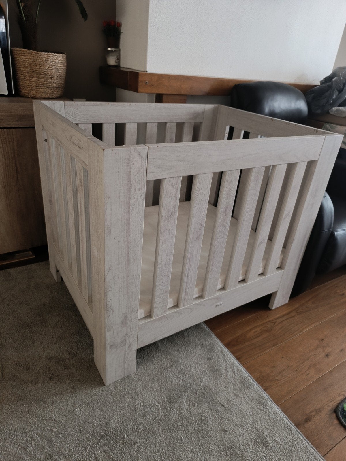 baby box kinderbox, Kinderen en Baby's, Ophalen of Verzenden, Gebruikt, Minder dan 140 cm, Minder dan 70 cm