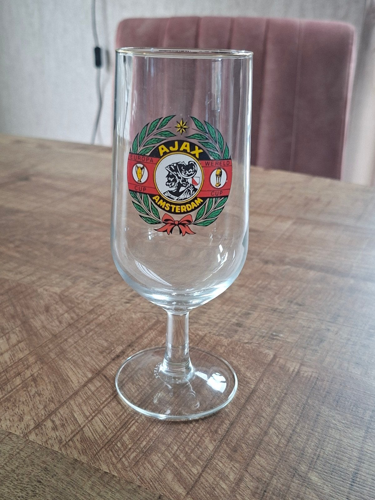 Ajax oud bierglas op voet, Verzamelen, Ophalen of Verzenden, Ajax, Overige typen