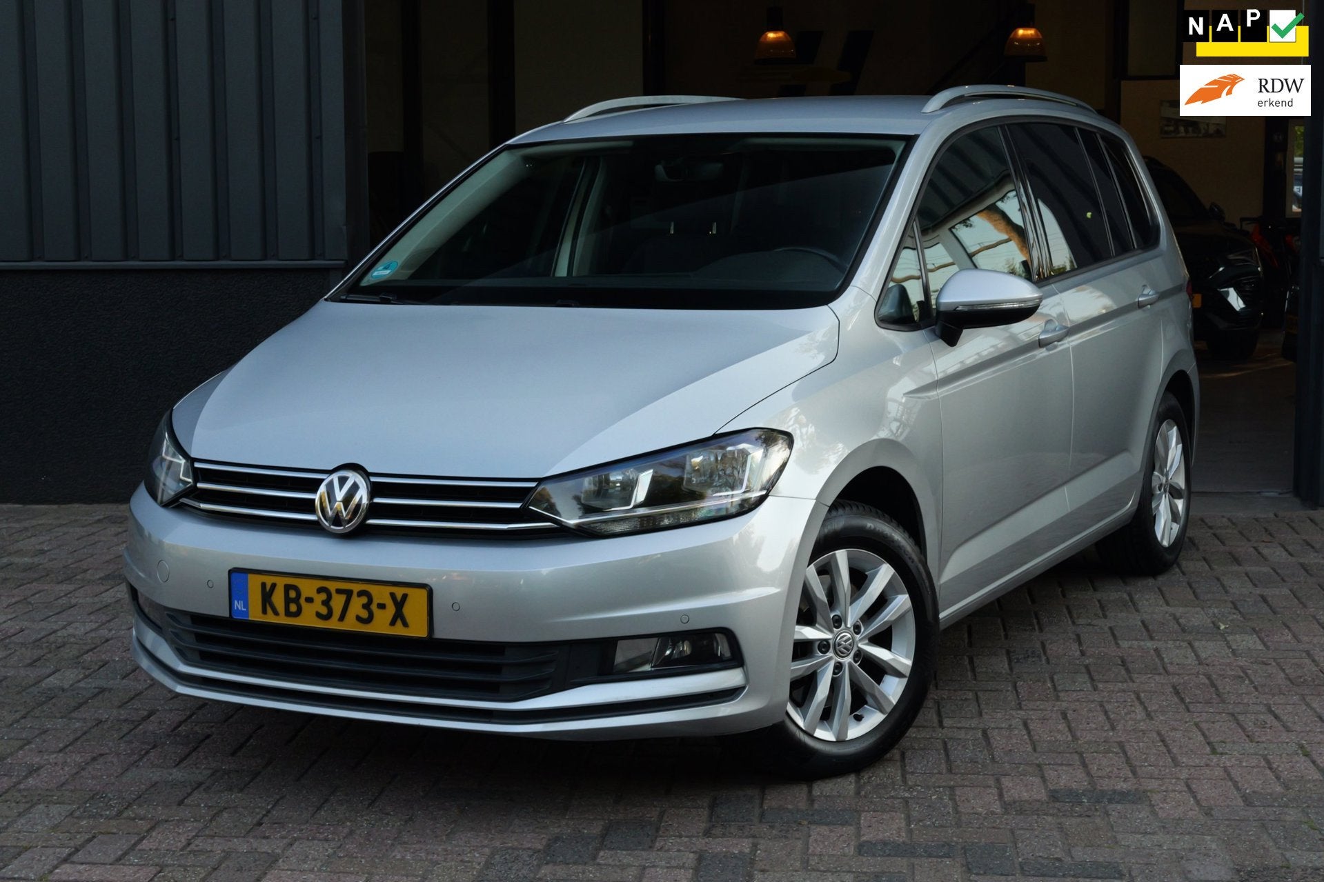 Volkswagen Touran 1.2 TSI Comfortline 7p Navi|LM velgen|Cr C, Voorwielaandrijving, Gebruikt, Euro 6, 4 cilinders