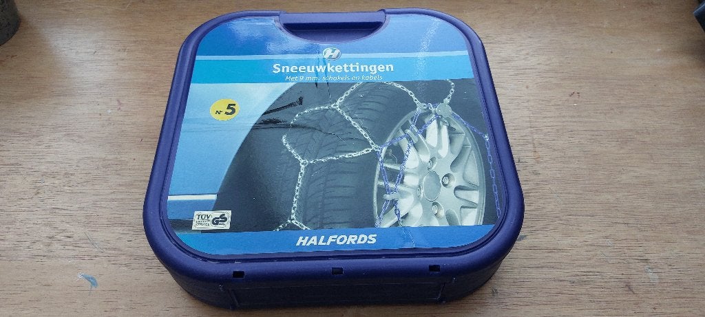 Halfords Sneeuwkettingen Maat 5 (Nieuwstaat), Ophalen of Verzenden, Zo goed als nieuw
