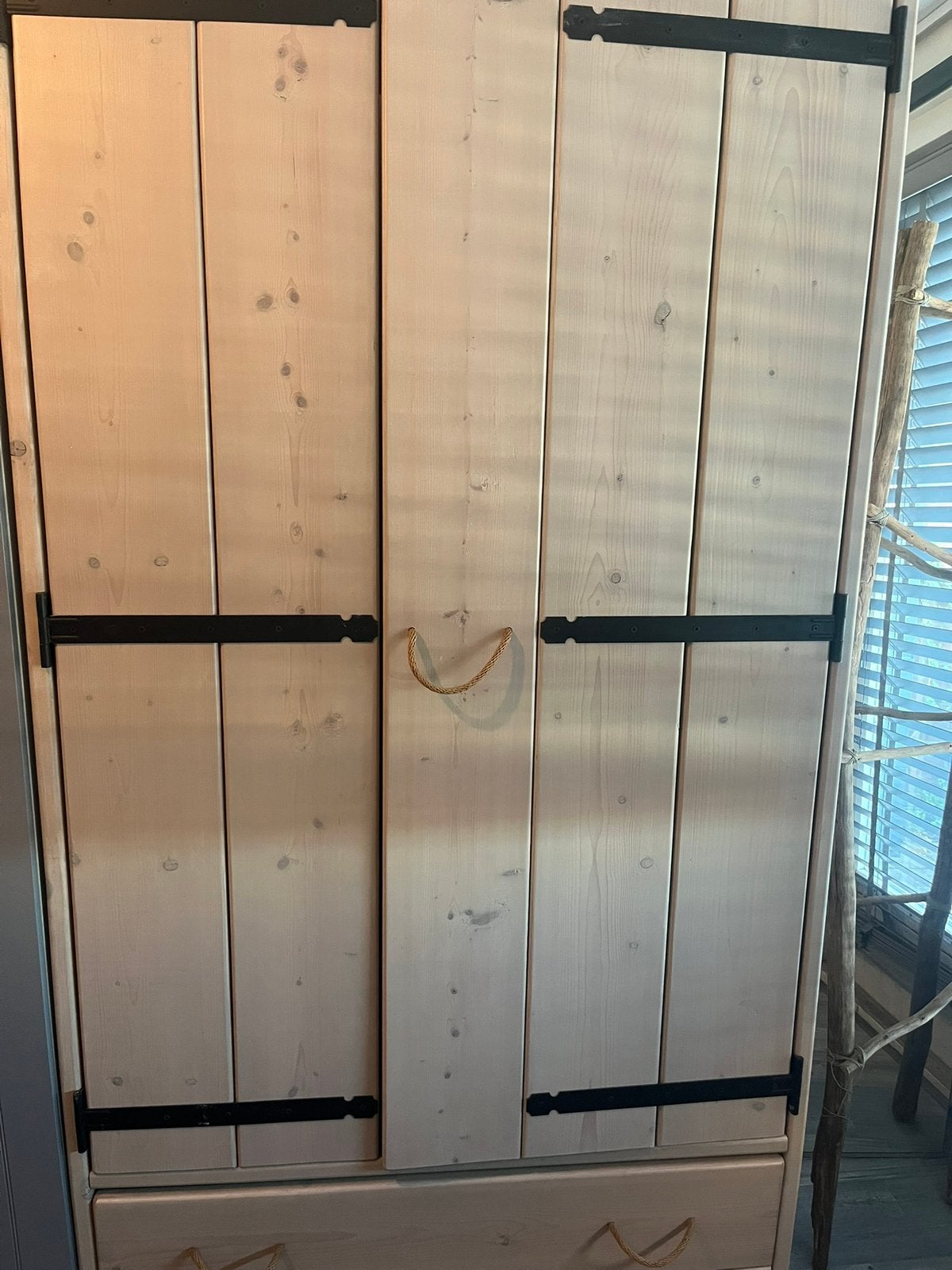 Kledingkast tiener, Huis en Inrichting, Kasten | Kledingkasten, Ophalen, Stoer, 100 tot 150 cm, Met klep(pen)