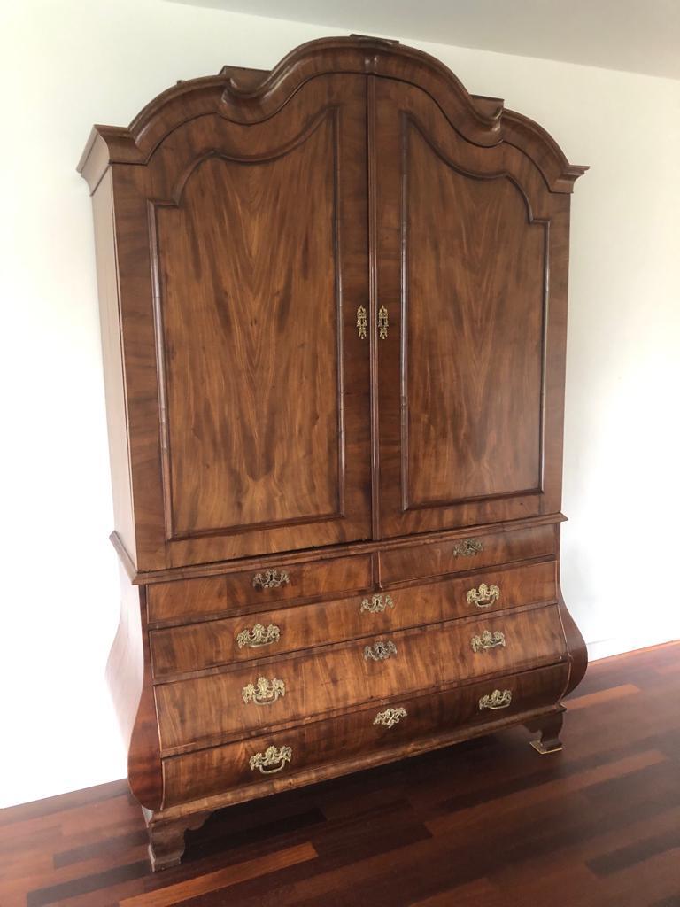 Antiek kabinet 18e eeuws model, Antiek en Kunst, Ophalen of Verzenden