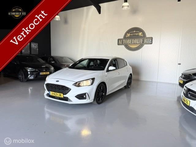 Ford Focus 1.5 EcoBoost ST Line Business, Stof, 181 pk, Wit, Bedrijf