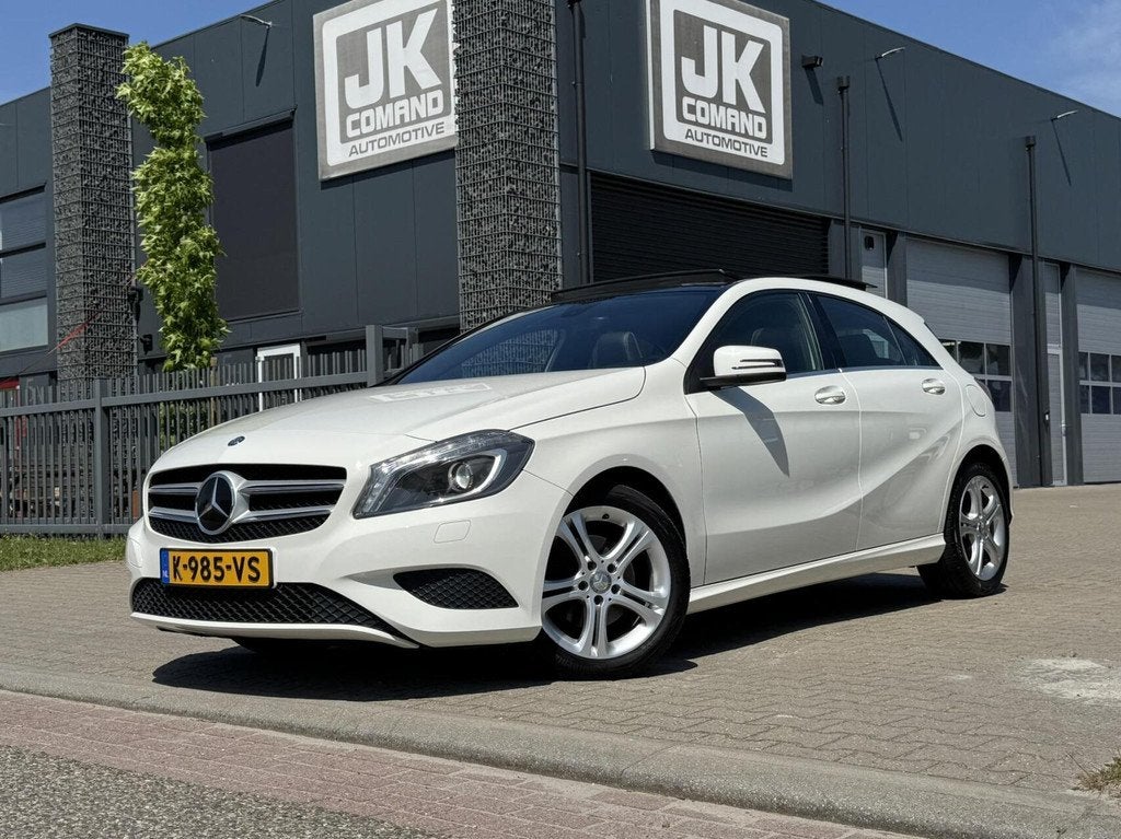 Mercedes A-klasse 180 Prestige | Pano | Stoelverwarming | PD, Auto's, Voorwielaandrijving, Gebruikt, Euro 6, 4 cilinders