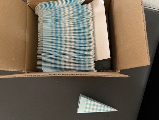 uitdeel bedankjes punt doosje blauw wit 200 stuks samen, Ophalen of Verzenden, Nieuw