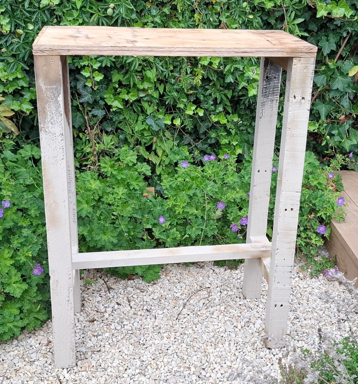 Stevige houten bartafel - ideaal voor feestjes, Ophalen, Gebruikt