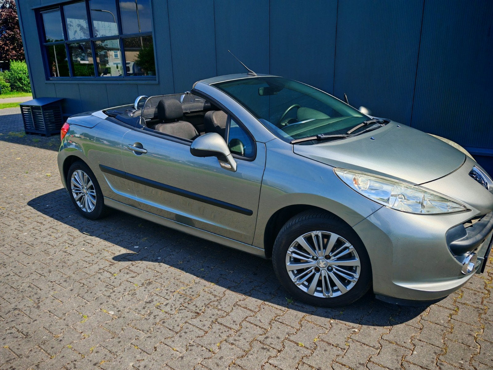 Peugeot 207 1.6 16V CC 88KW 2009 Grijs, Auto's, Voorwielaandrijving, 15 km/l, 4 cilinders, Cabriolet