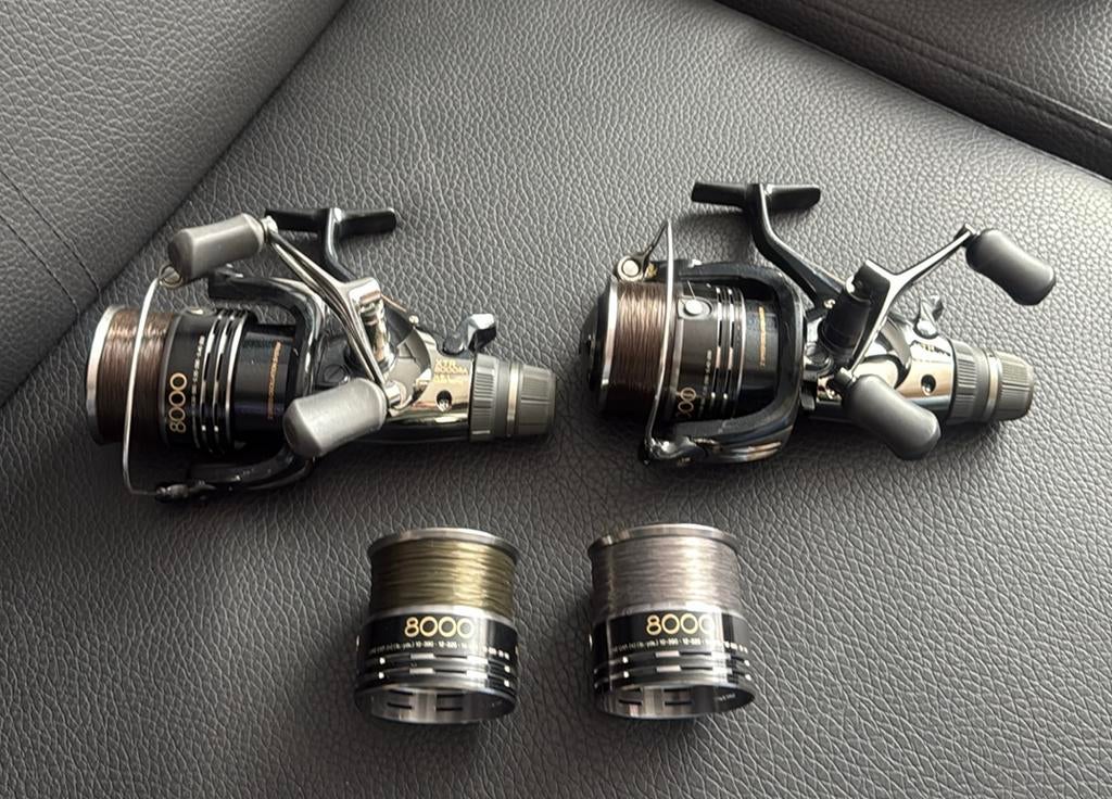 2 Shimano Super Baitrunner XTR8000RA, Watersport en Boten, Ophalen of Verzenden, Zo goed als nieuw, Molen