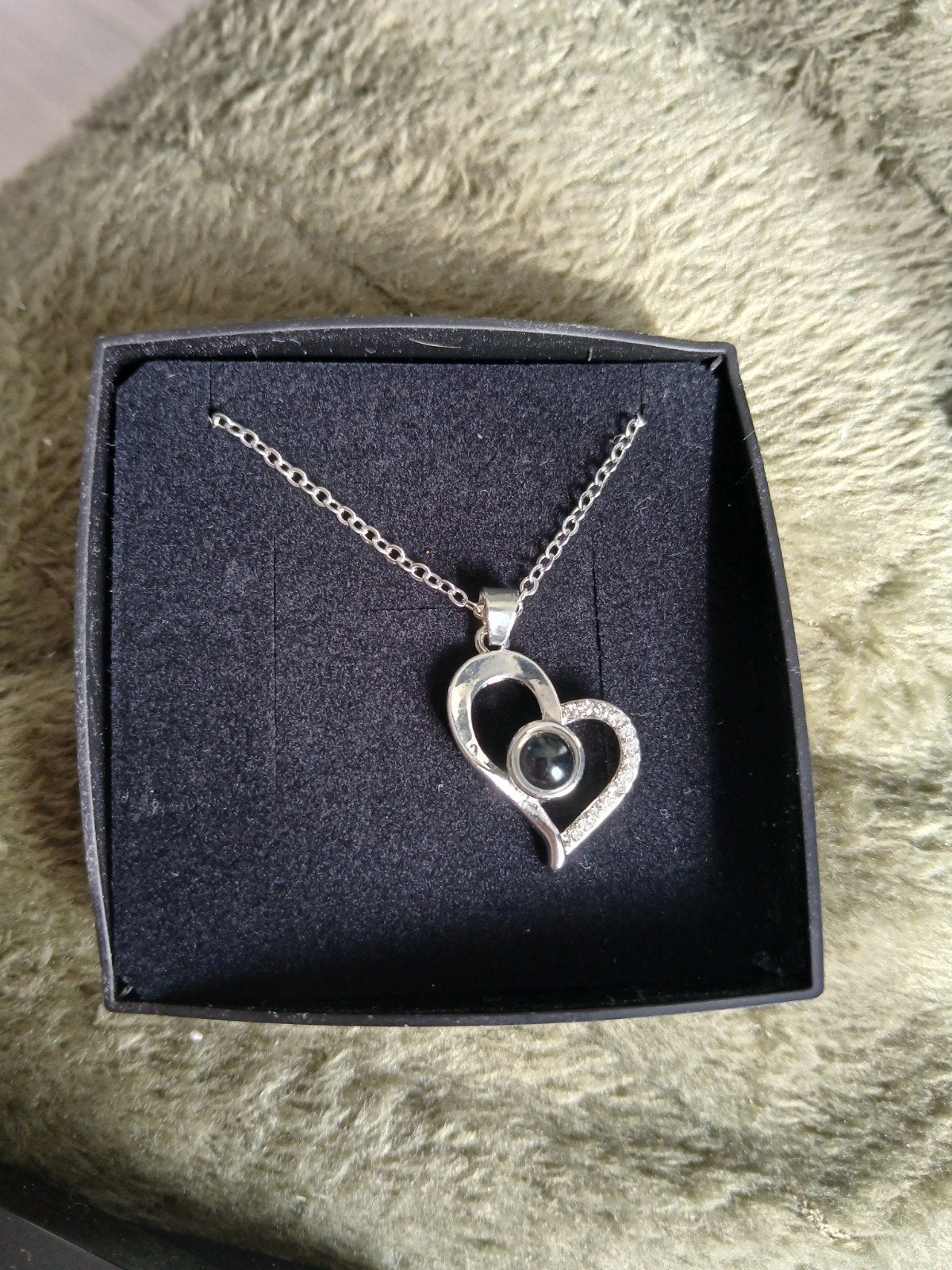 I love you (in 100 talen) ketting - nieuw, Nieuw, Ophalen of Verzenden, Zilver, Overige materialen