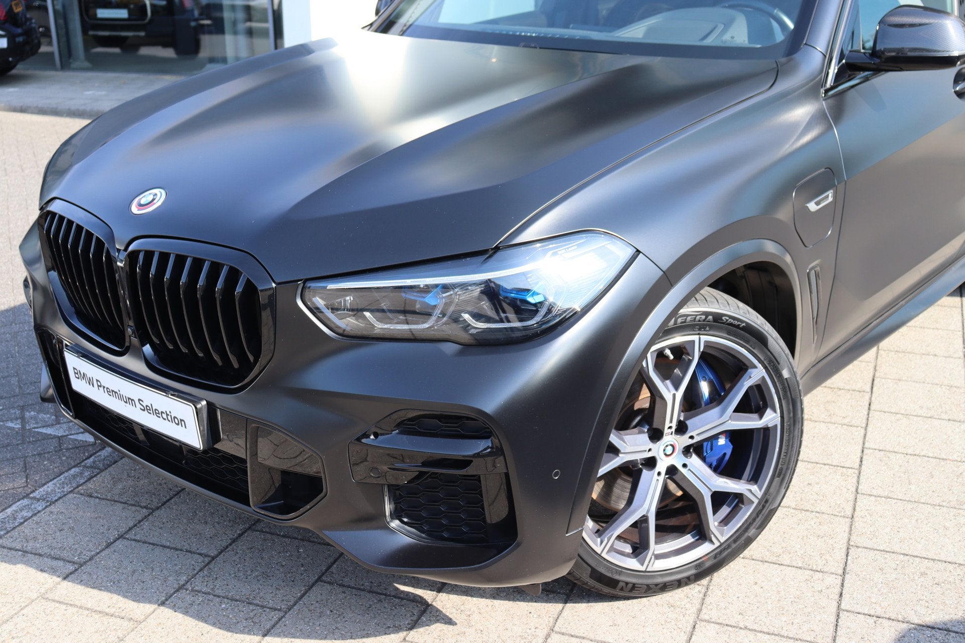 BMW X5 xDrive45e M Sport Automaat / Trekhaak / Panoramadak S, Gebruikt, Met garantie (alle), Zwart, Vierwielaandrijving