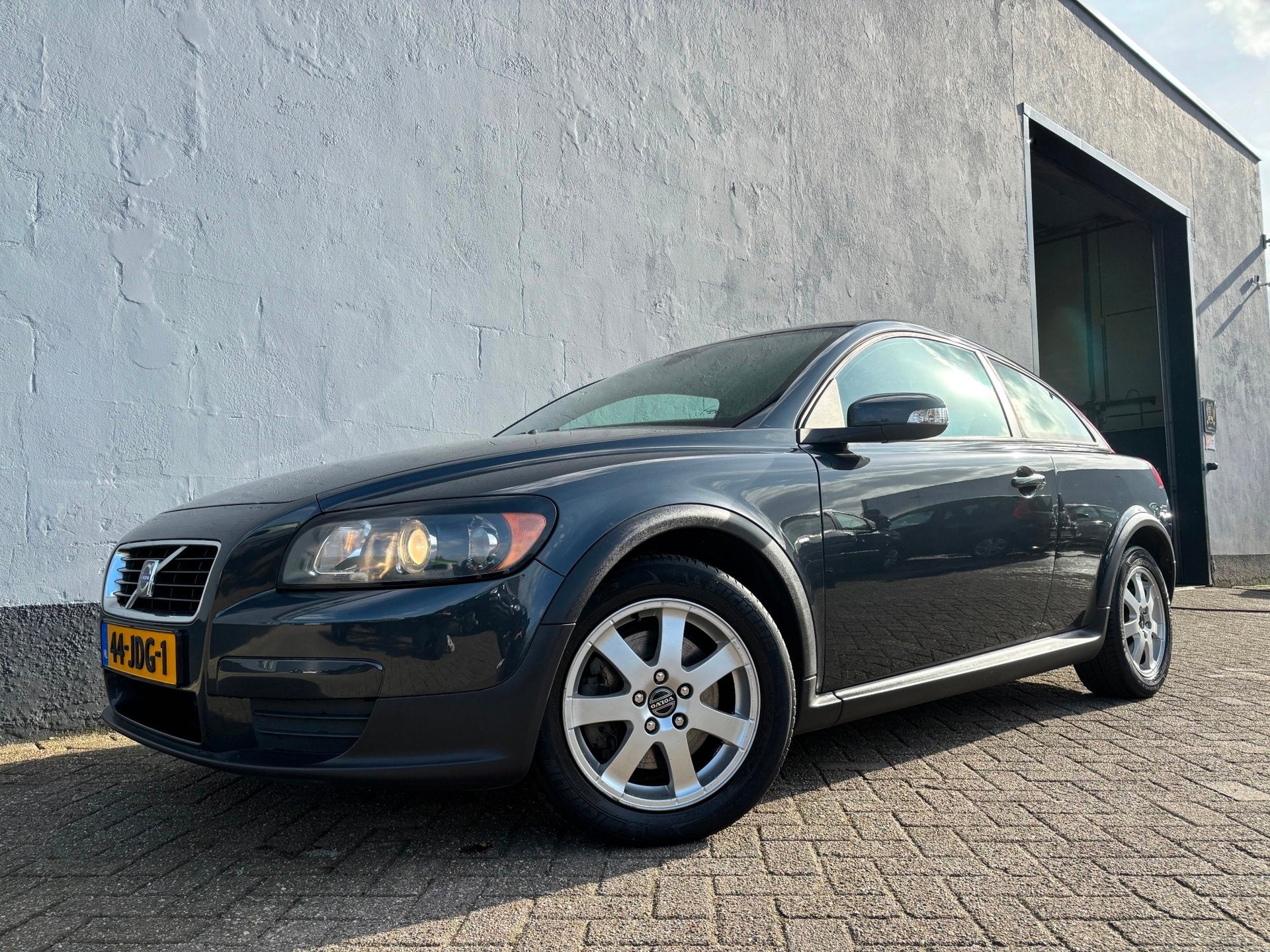 Volvo C30 2.4i Kinetic Automaat - Climate Control, Gebruikt, 700 kg, 4 stoelen, Bedrijf