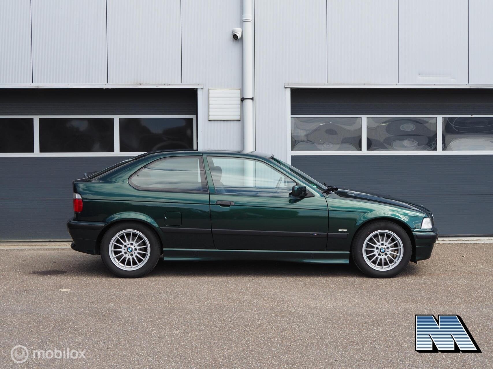 BMW 3-serie Compact E36 323ti l Aut l Super onderhouden, Automaat, Achterwielaandrijving, Gebruikt, Zwart