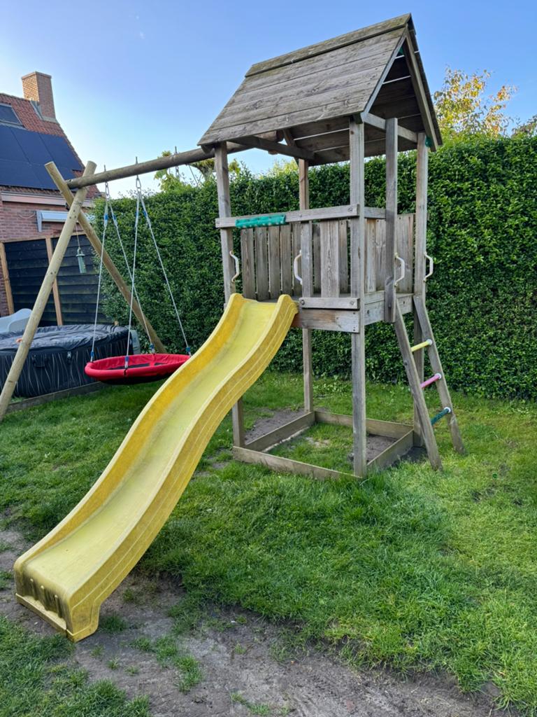 Speelhuis met glijbaan (zonder schommel/ronde balken), Ophalen, Gebruikt, Glijbaan