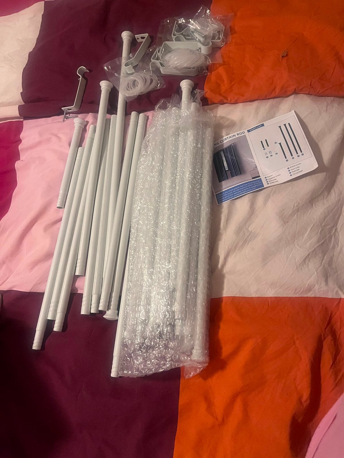 Upto 400cms extendable curtain rod plus Curtains, Inclusief montageonderdelen, Gebruikt, Bruin, Ophalen of Verzenden