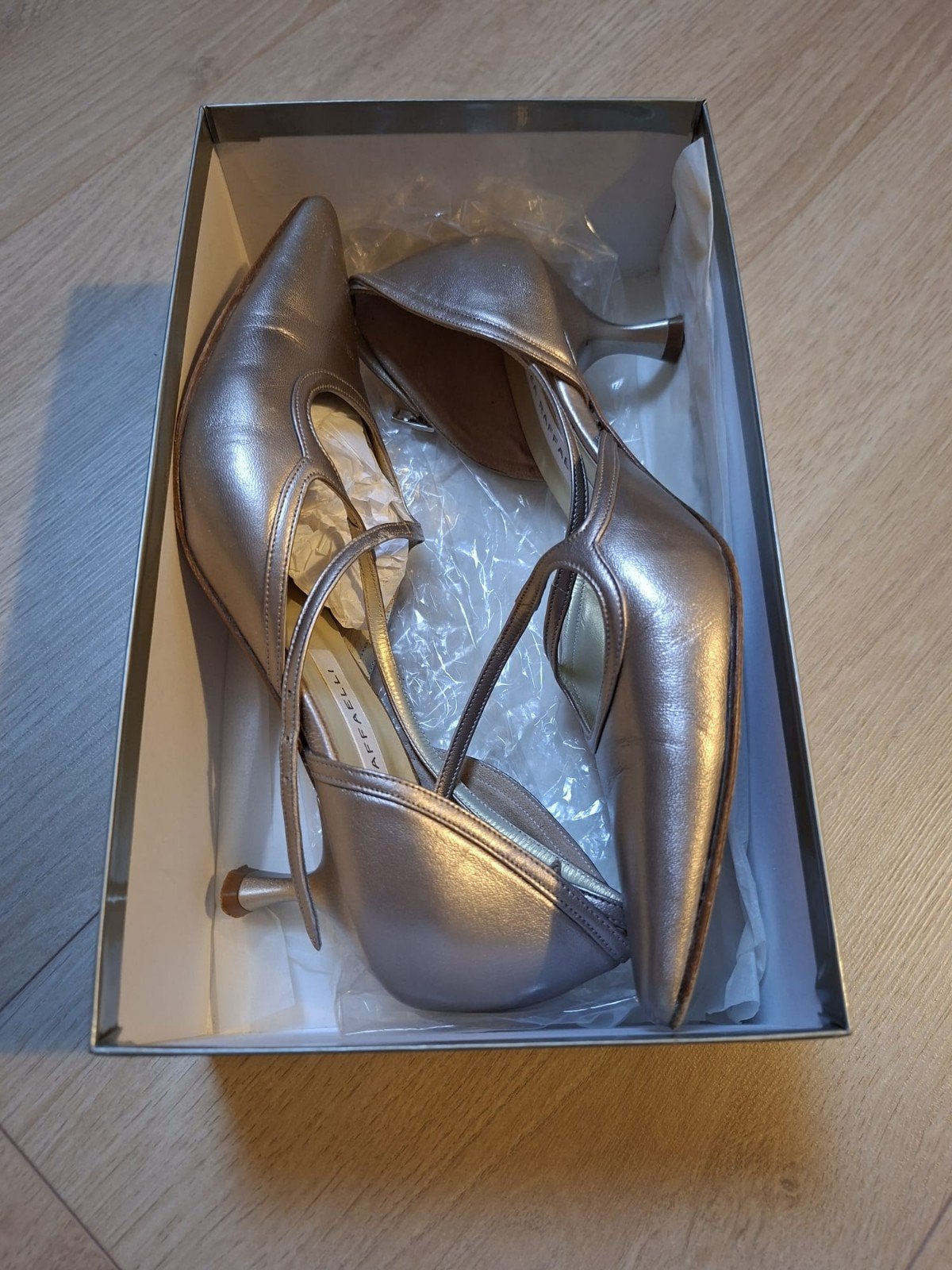 Linea Raffaelli Pumps Goud Vanille Maat 37.5, Kleding | Dames, Pumps, Overige kleuren, Ophalen of Verzenden, Linea Raffaelli