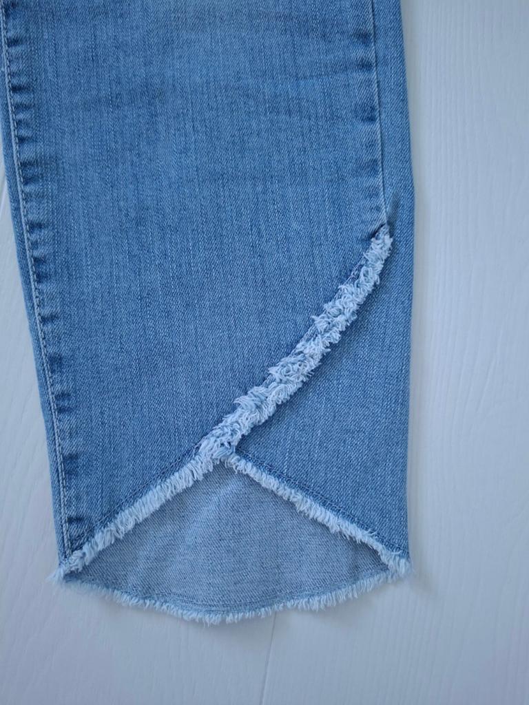 Cambio lichtblauwe zomer jeans mt 44 model Lilian cropped, Cambio, Blauw, Ophalen of Verzenden, Zo goed als nieuw