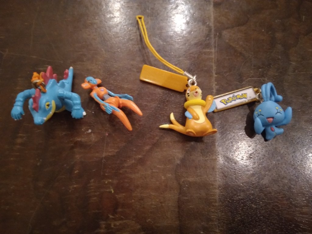 Pokemon diverse sleutelhangers Tomy, Ophalen of Verzenden, Zo goed als nieuw