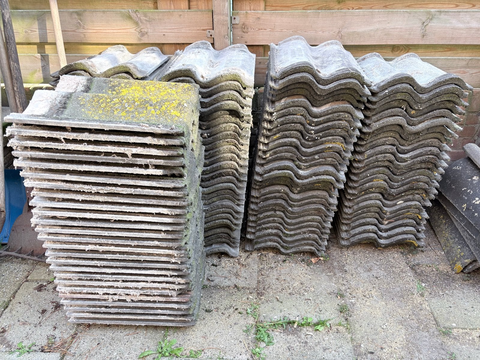 Gebruikte betondakpannen +126 stuks, Ophalen, Gebruikt, Steen of Klei, 15 m² of meer