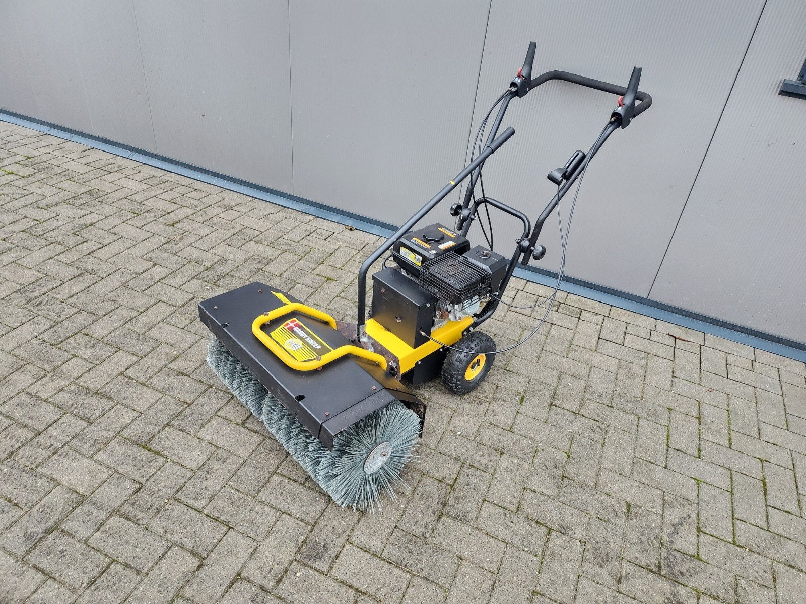 Veegmachine taxas aandrijving, Tuin en Terras, Hand-tuingereedschap, Ophalen