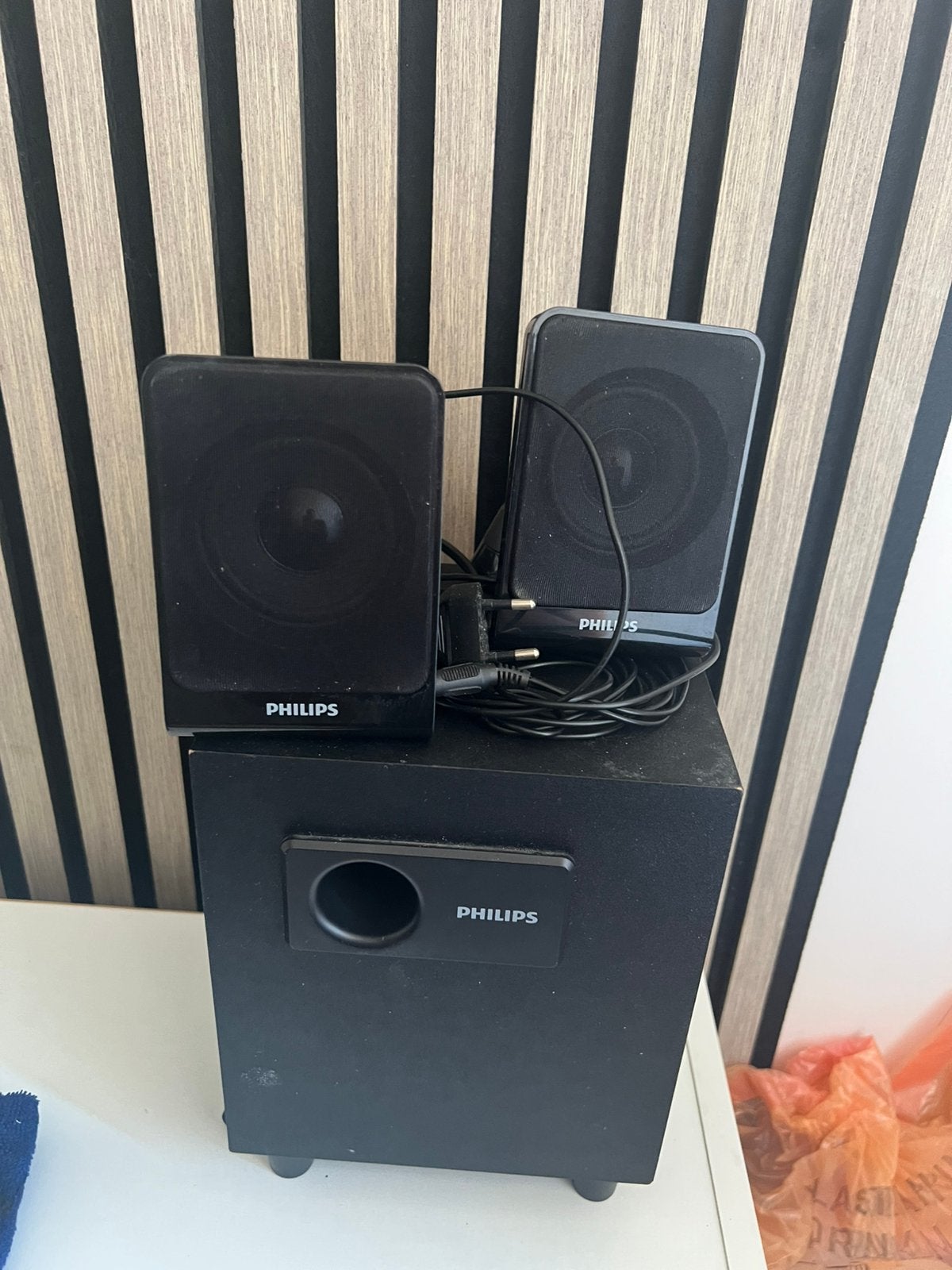 Philips 2.1 Surround Sound Speakerset, Ophalen, Zo goed als nieuw, 70 watt of meer, Philips