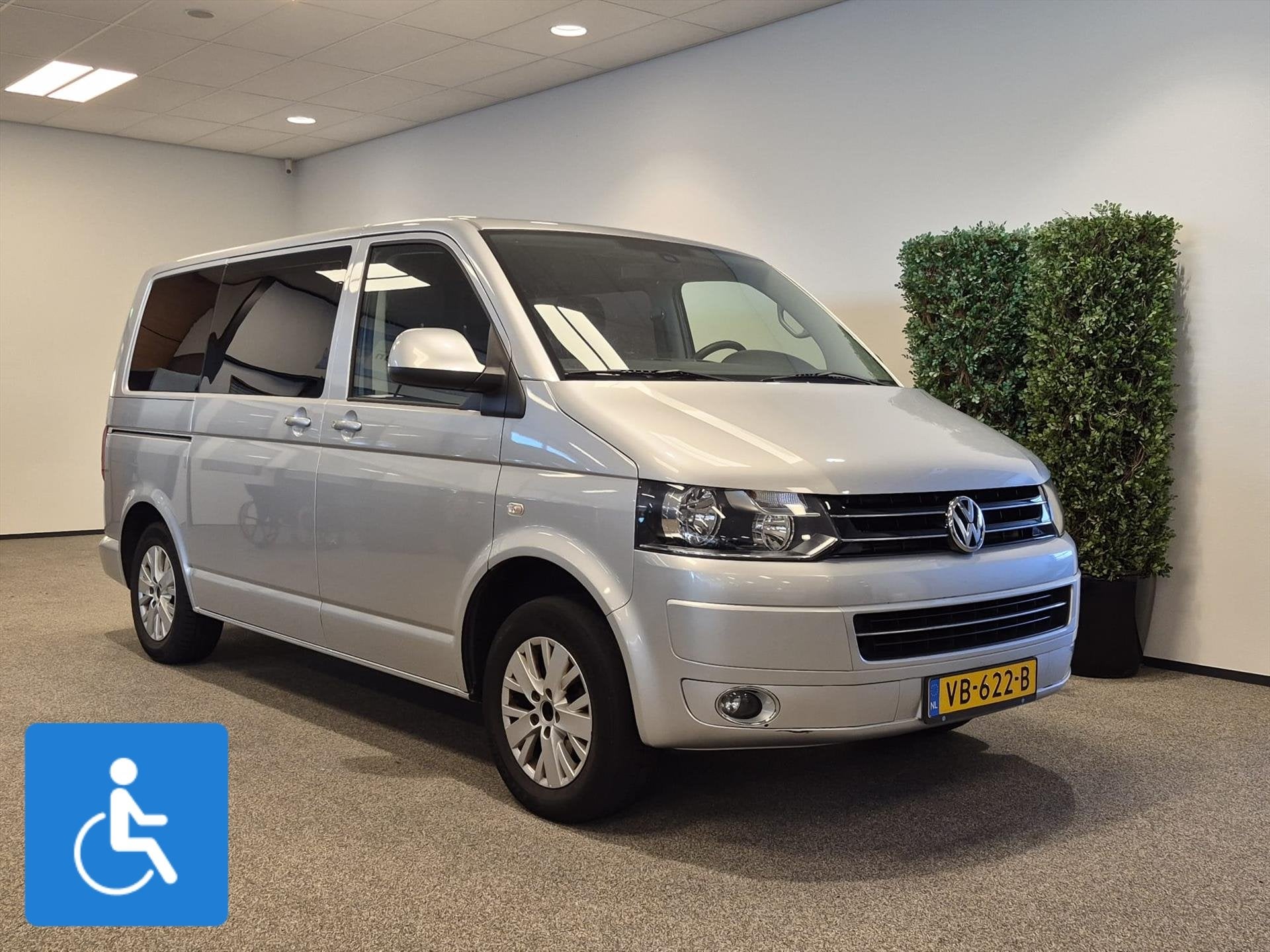 Volkswagen Transporter L1H1 Rolstoelbus 5+1, Stof, Gebruikt, 4 cilinders, Volkswagen