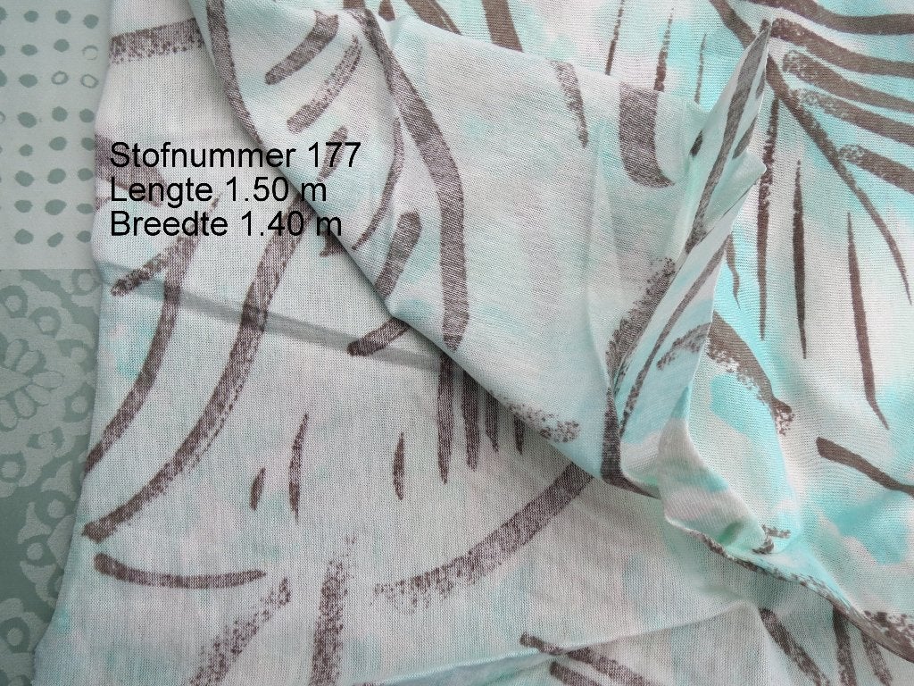 Lap dunne groen/bruine stof, Hobby en Vrije tijd, Stoffen en Lappen, Bruin, 120 cm of meer, Nieuw, Ophalen of Verzenden