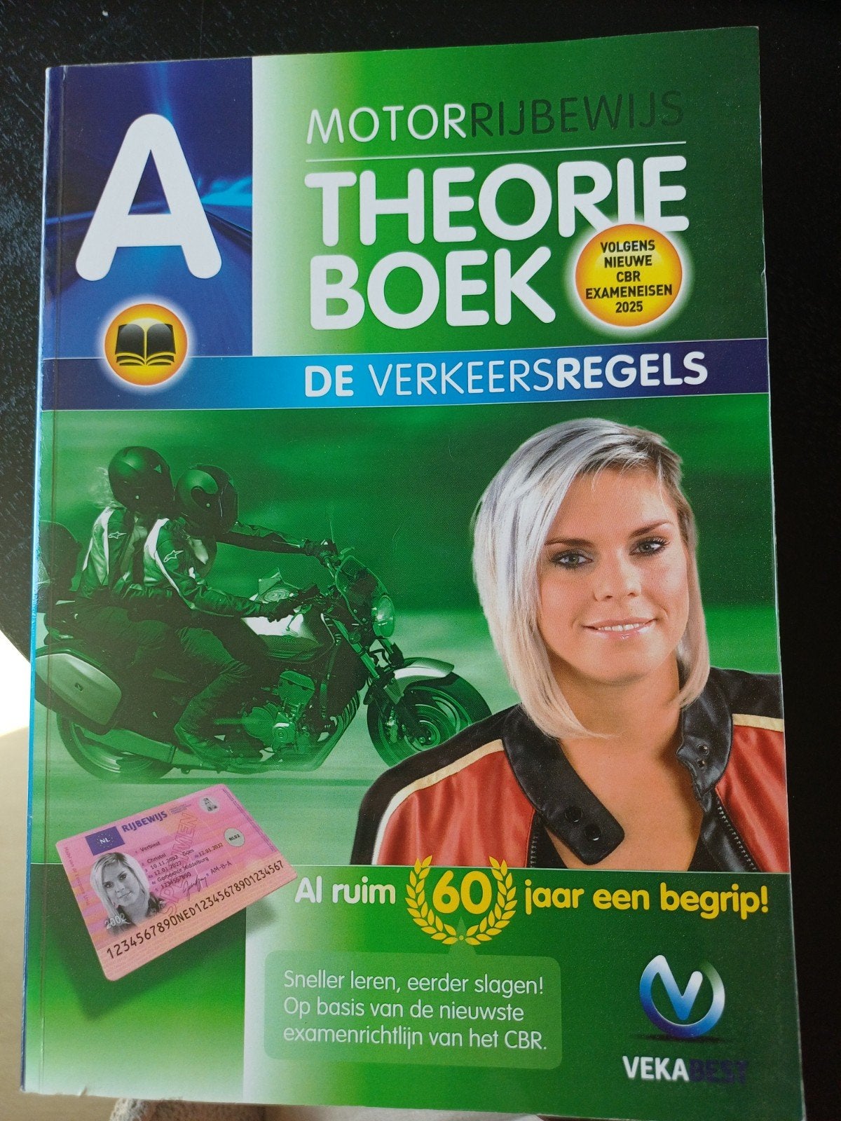 Theorieboek Motorrijbewijs - VekaBest 2026, Boeken, Ophalen of Verzenden, Zo goed als nieuw, Niet van toepassing, VekaBest