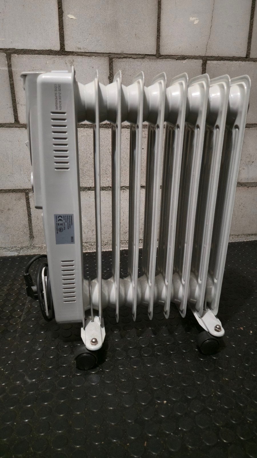 Oliegevulde Radiator 2000W Wit, Ophalen, 30 tot 80 cm, Radiator, 150 cm of meer