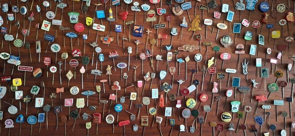 Speldjes / pins, Verzamelen, Speldjes, Pins en Buttons, Ophalen of Verzenden, Gebruikt, Overige onderwerpen, Speldje of Pin