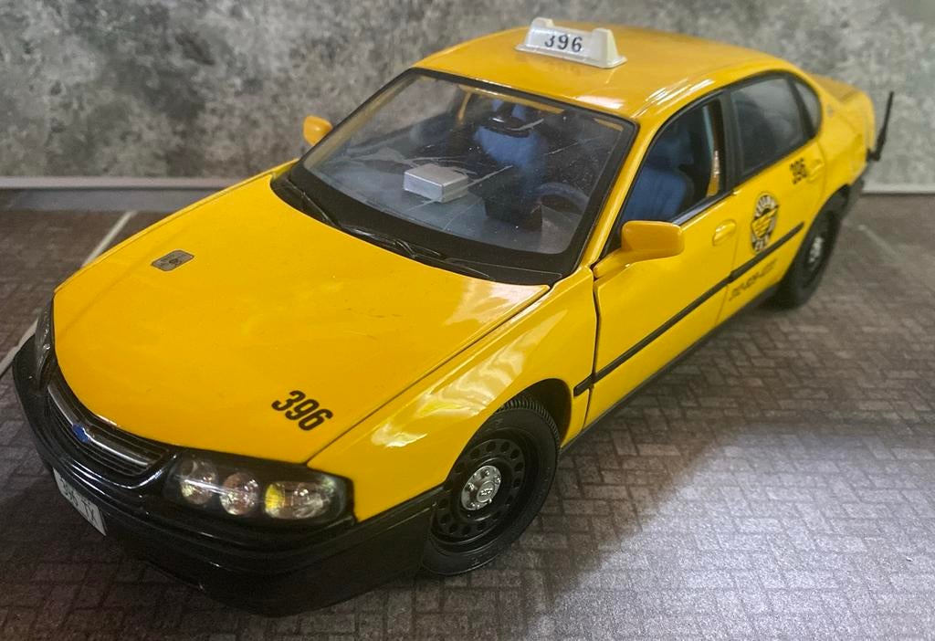Chevrolet Impala yellow Cab, Ophalen of Verzenden, Zo goed als nieuw, Maisto