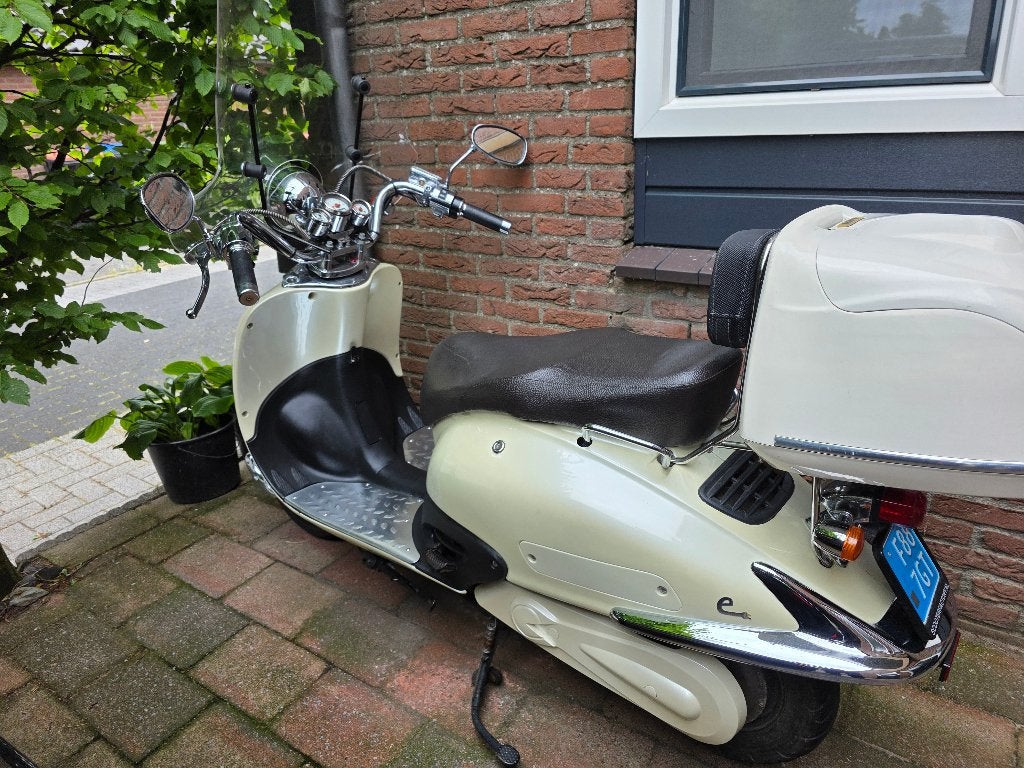 Ebretti 518 electrische scooter, Elektrisch, Zo goed als nieuw, Ophalen, Overige merken