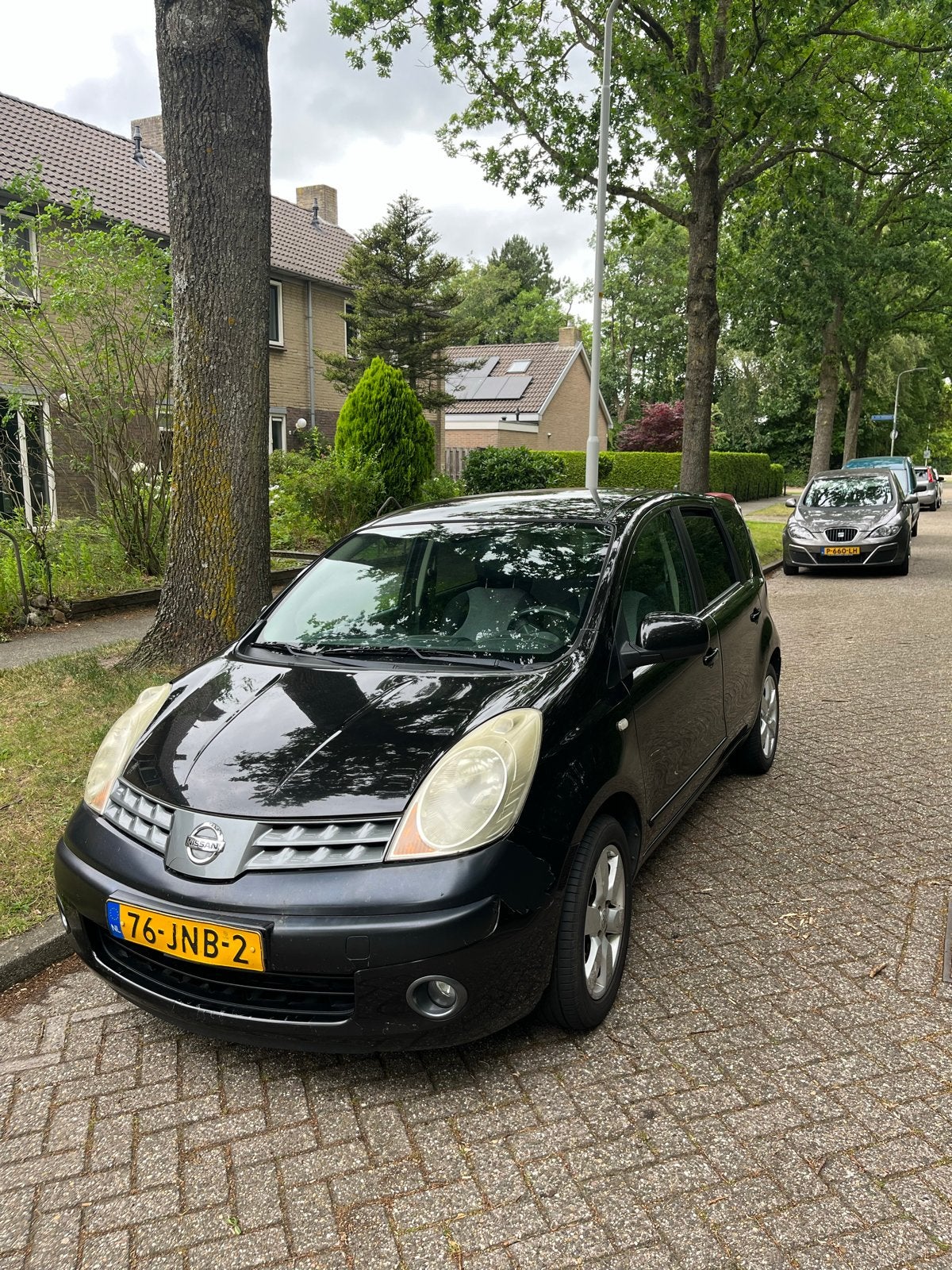 Nissan Note 1.6 16V 2009 Zwart, Auto's, Nissan, Voorwielaandrijving, 15 km/l, 40 €/maand, 4 cilinders
