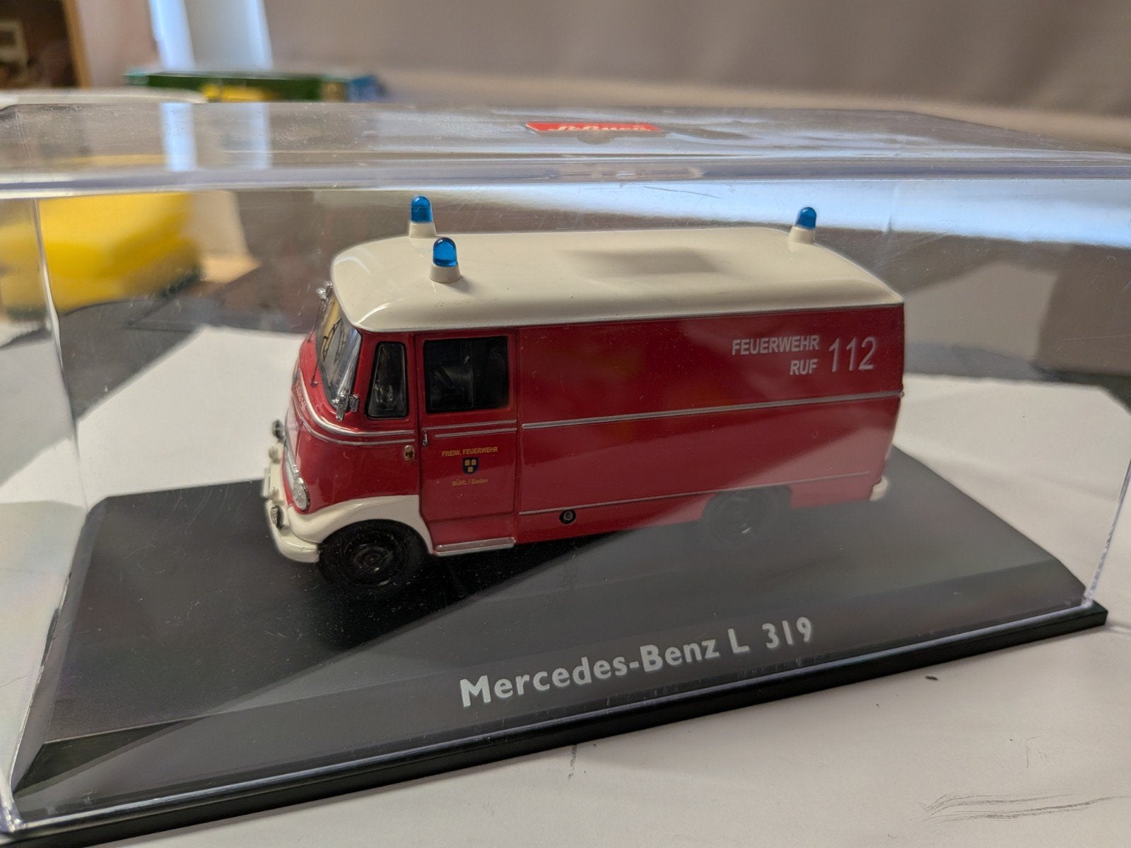 Mercedes Benz L319 schuco, Ophalen of Verzenden, Auto, Schuco