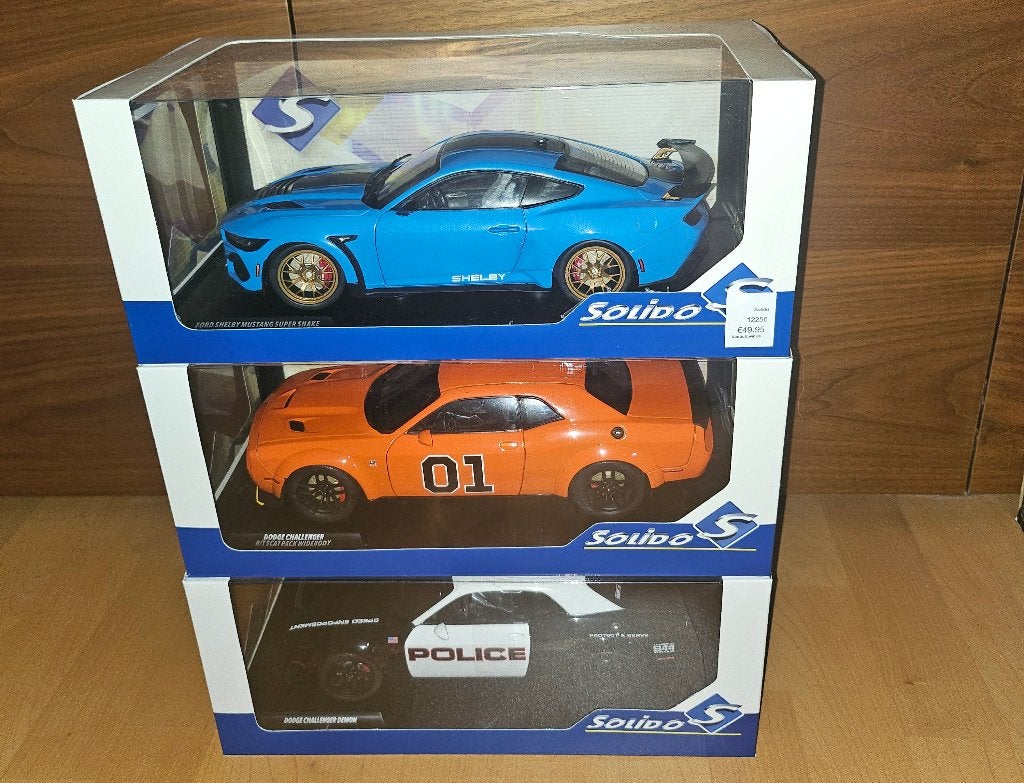 Verzameling Solido modelauto's 1:18 1.18 Dodge Mustang, Hobby en Vrije tijd, Modelauto's | 1:18, Ophalen of Verzenden, Nieuw, Auto