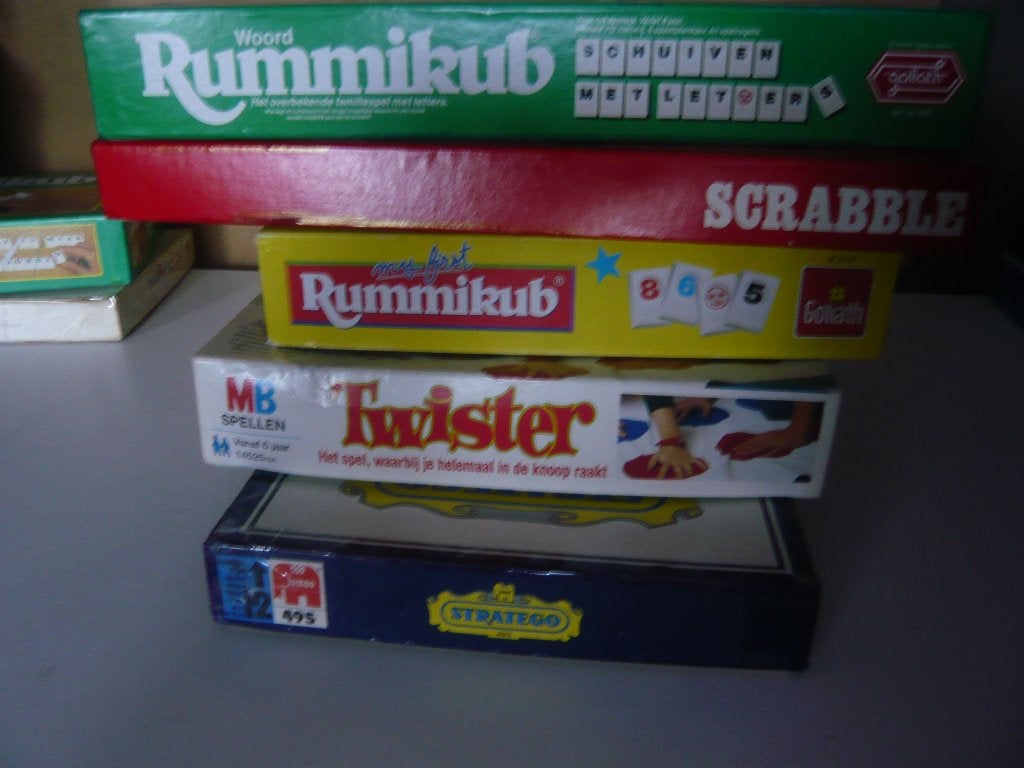 rummikub; Stratego; Scrabble etc., Een of twee spelers, Ophalen of Verzenden, Zo goed als nieuw