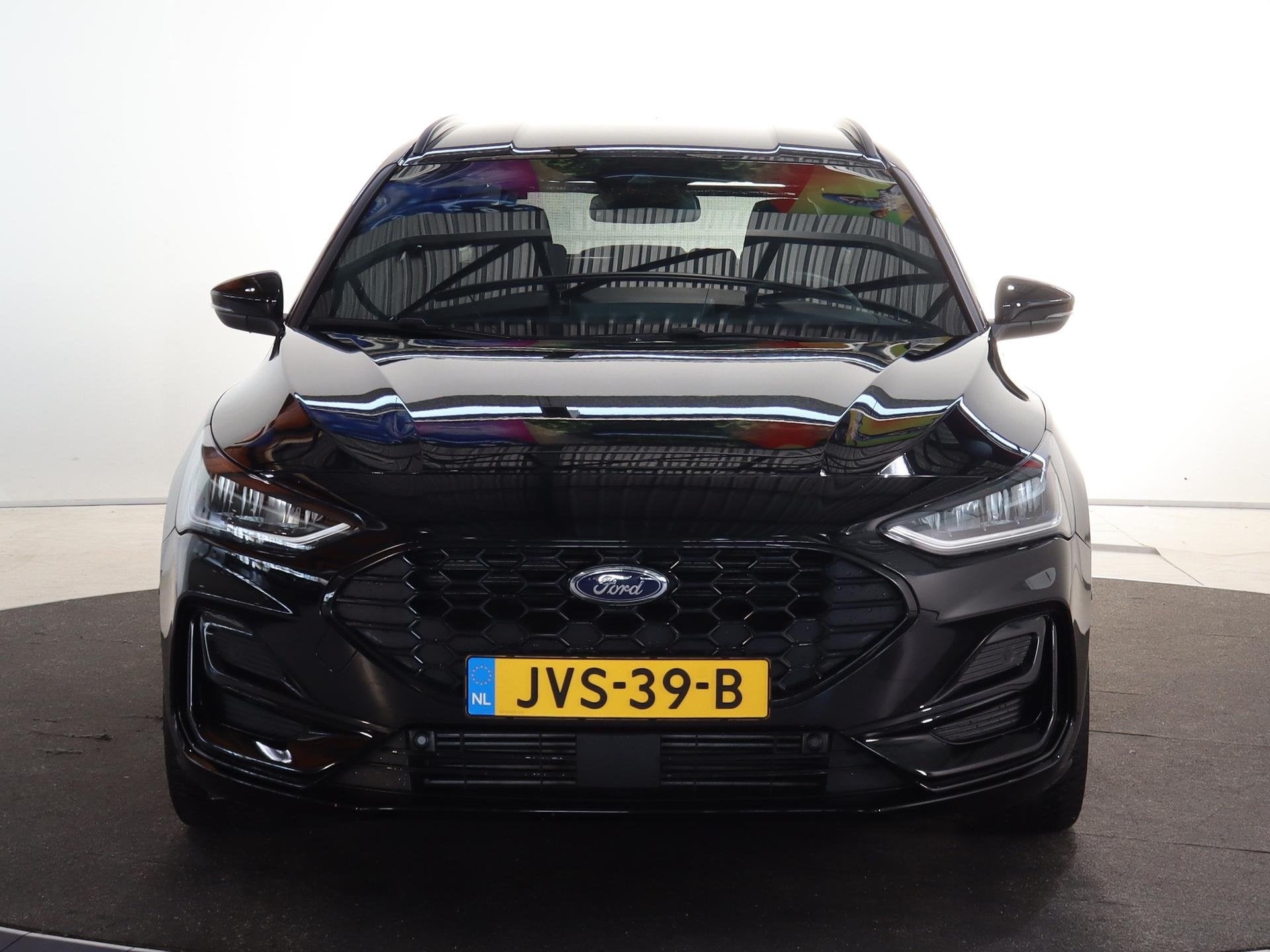 Ford Focus Wagon 1.0 EcoBoost Hybrid ST Line | Elekt. Wegkla, Gebruikt, Euro 6, Automatische klimaatregeling, Zwart