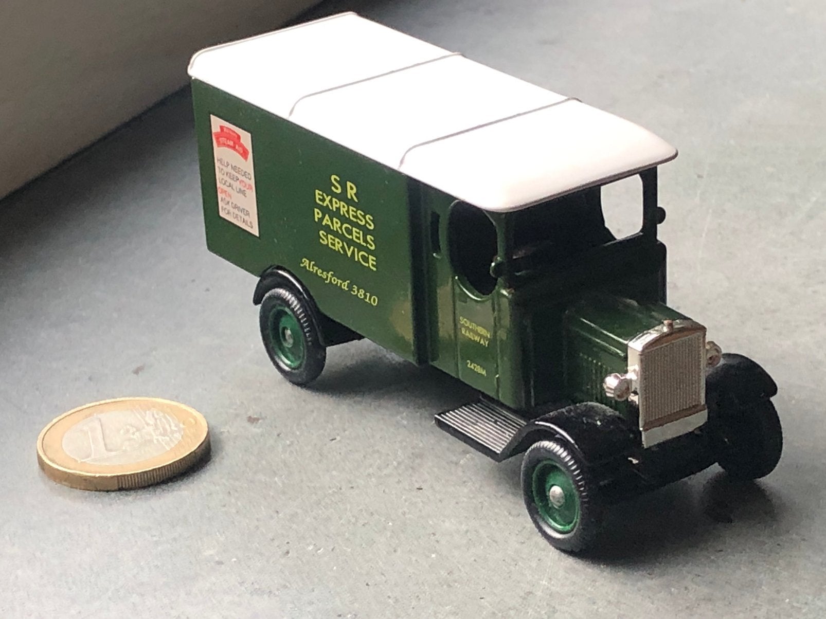 LEDO Oldtimer Promotional Model SR Express Parcels Service, Hobby en Vrije tijd, Ophalen of Verzenden, Zo goed als nieuw, Bus of Vrachtwagen