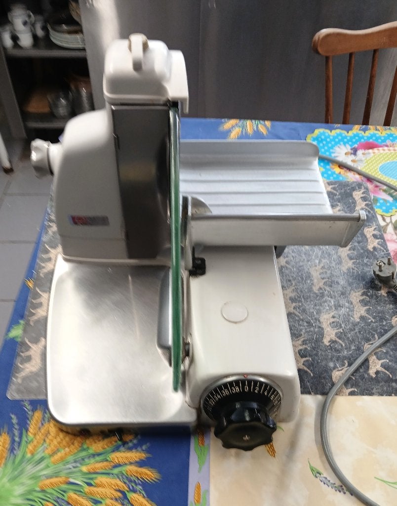 Vleeswarensnijmachine van Berkel type 836, Ophalen, Gebruikt, Zilver, Metaal