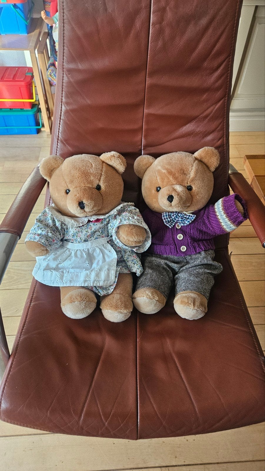 Bob en Sabine vintage teddyberen met kleding - Zo goed als n, Ophalen, Beer, Zo goed als nieuw, Middelgroot (20 tot 80 cm)