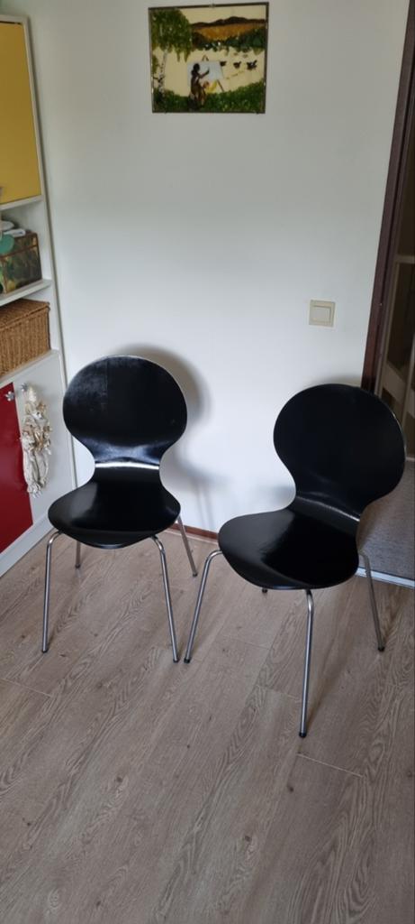 Set van 10 zwarte design stoelen, Ophalen, Modern design, Gebruikt, Twee