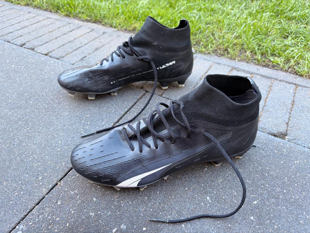 Puma  Ultra Pro (kunst)gras voetbalschoenen - Maat 42, Maat XS of kleiner, Schoenen, Ophalen of Verzenden, Zo goed als nieuw