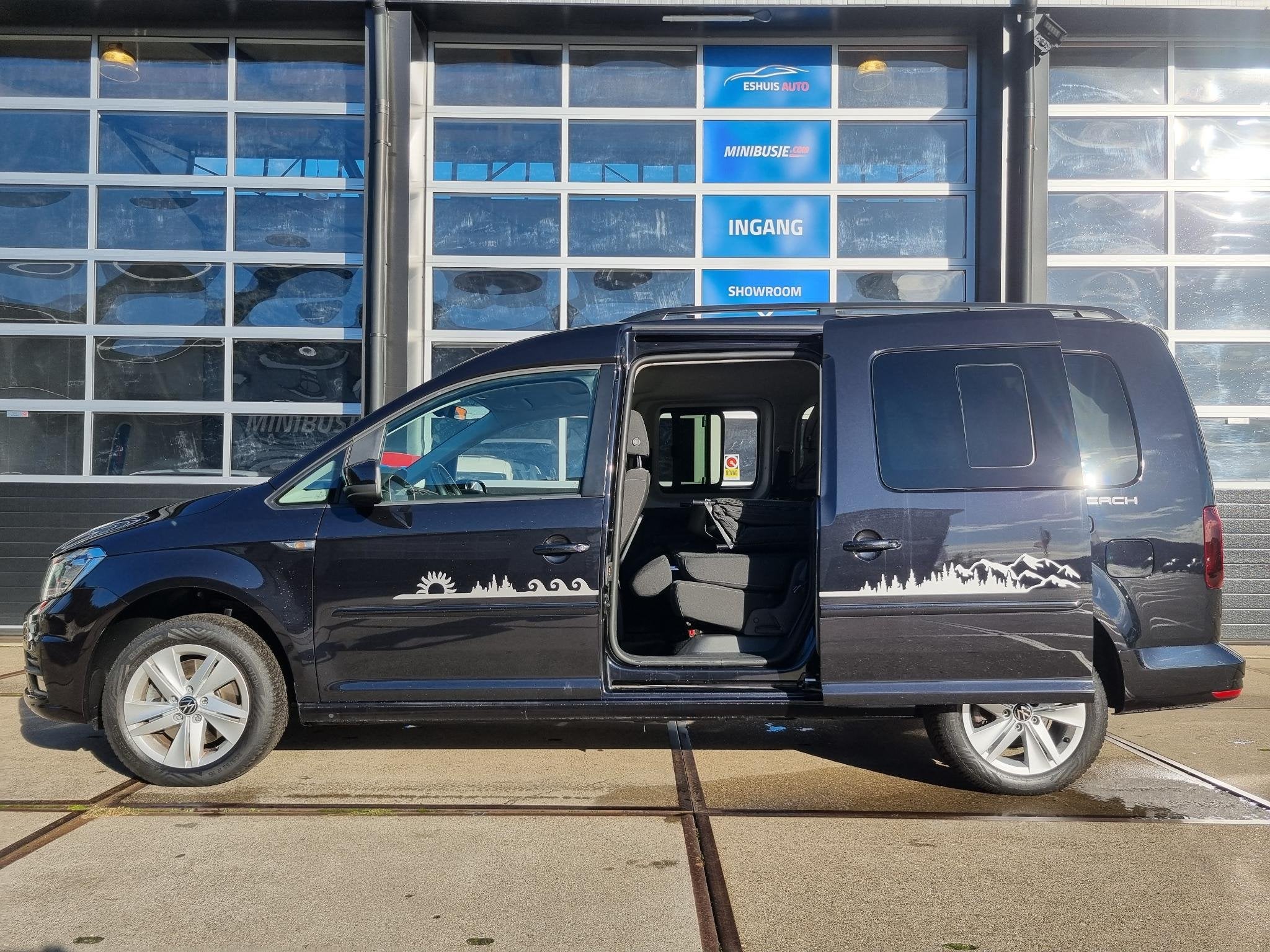 Volkswagen Caddy Maxi 1.4 TSI 130pk. DSG-Aut BEACH MINICAMPE, Auto's, Xenon verlichting, Stof, 4 cilinders, Zwart
