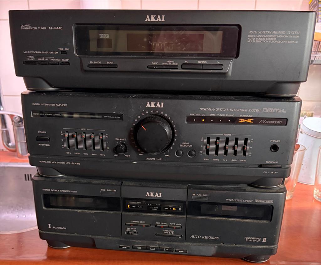 Akai Radio en Cassette Speler - Vintage Audio Set, Ophalen, Gebruikt, Cassettedeck, Losse componenten