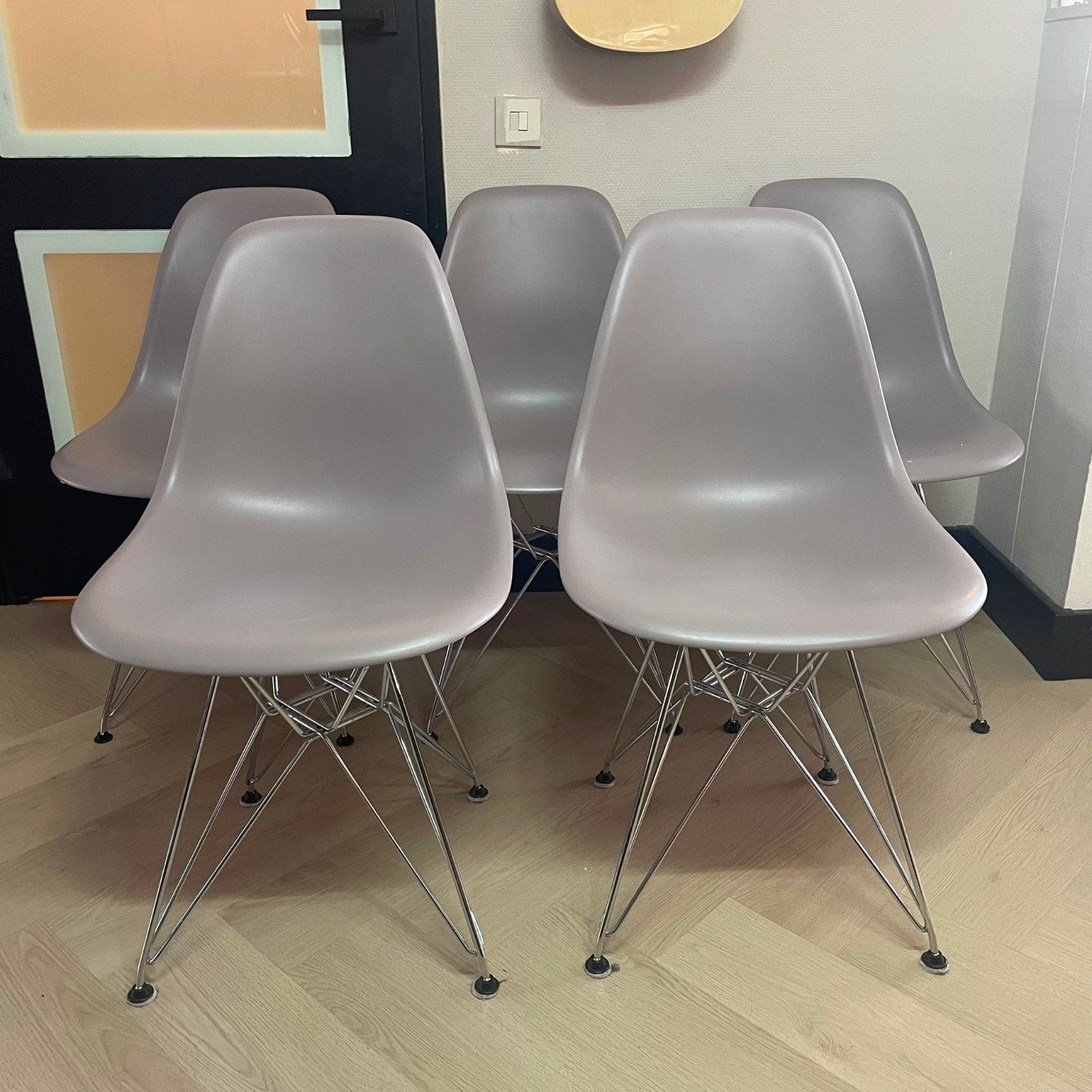 Set van 5 Vitra Eames DSR design stoelen - Grijs/Taupe, Ophalen, Gebruikt, Overige kleuren, Design, Mid-century modern