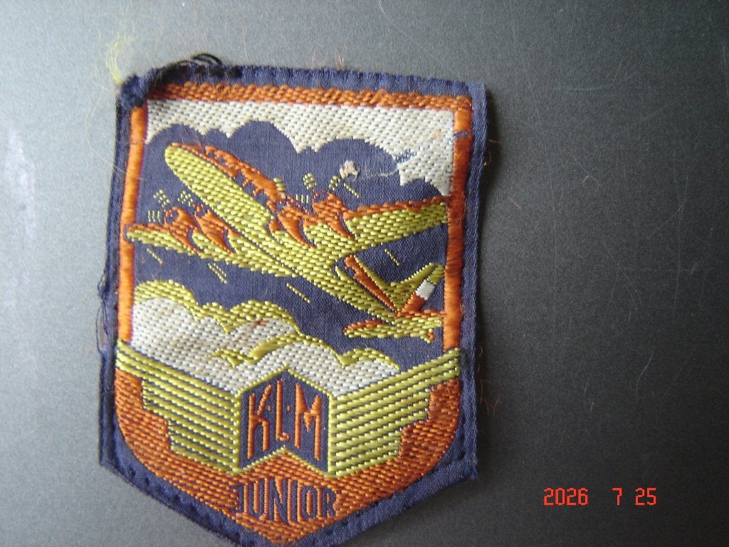 K.L.M. Junior,  oud klein embleem, stof., Verzenden, Zo goed als nieuw, Overige typen