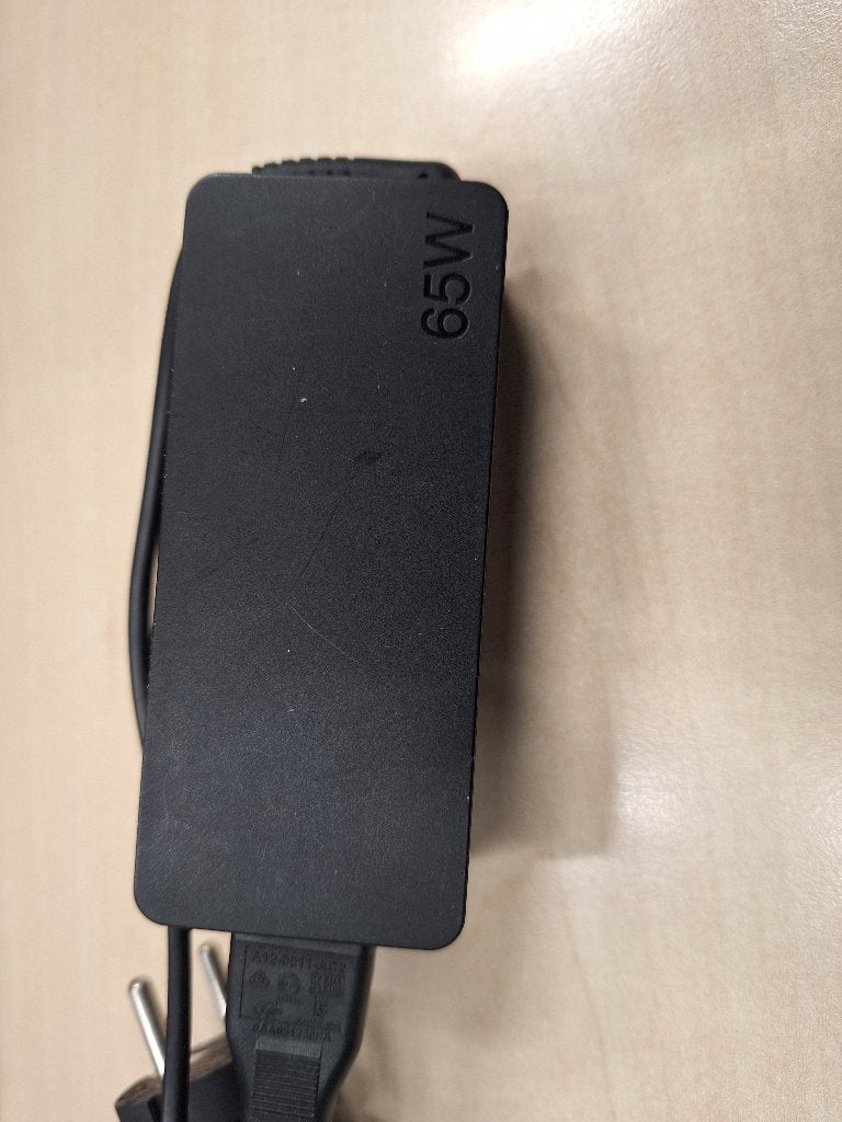Aangeboden : Laptop charger Lenovo 65W - ADLX65YLC3D, Computers en Software, Laptop-opladers, Ophalen of Verzenden, Gebruikt, Lenovo
