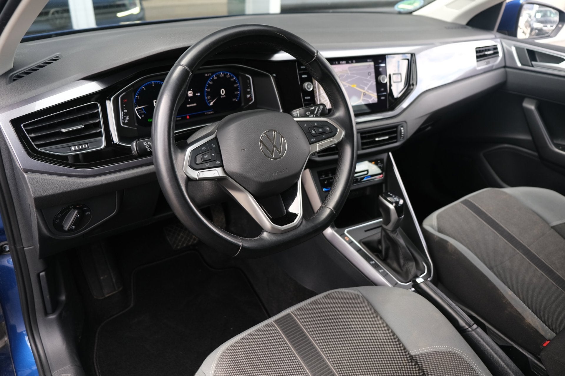Volkswagen Polo 1.0 TSI 95PK Style DSG IQ Led Navi VirtualPr, Gebruikt, 95 pk, Leder en Stof, Origineel Nederlands